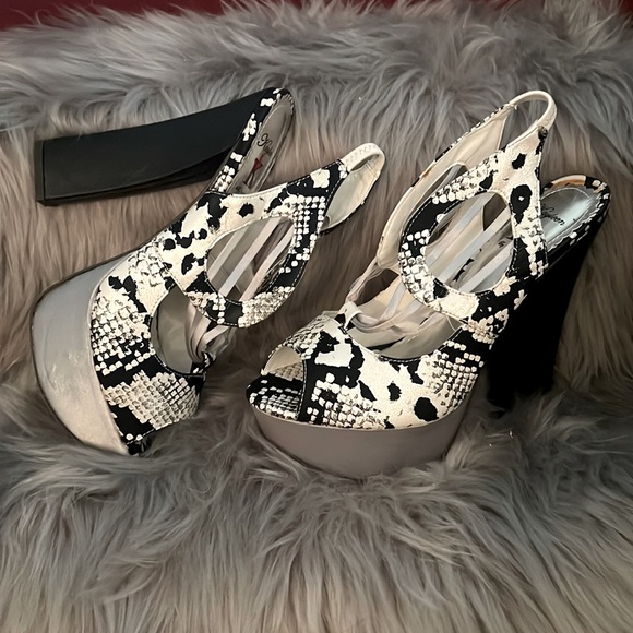 Kayleen Black & White snake print Victoria Heels w/ Silver Platform Y2K size 8.5 - Picture 1 of 15